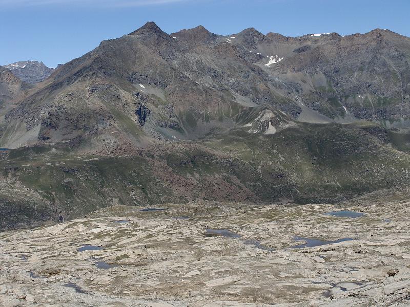 13.8.08 072.jpg - a sinistra il Mont Teou Blanc